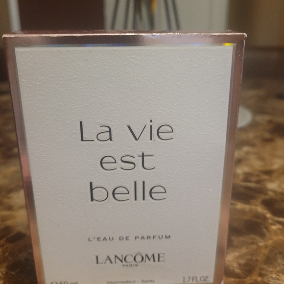 Ladies perfume - Picture 3 of 7